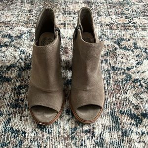 Vince Camato suede heeled sandal